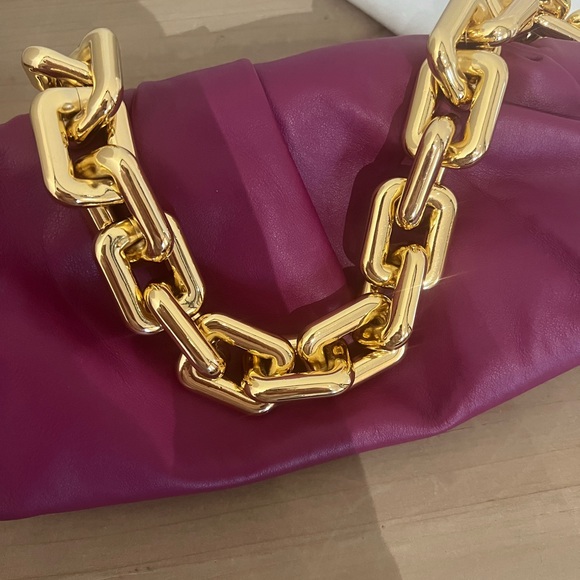 Bottega Veneta The Chain Pouch Leather Shoulder Bag CINNABAR-GOLD - Picture 2 of 8